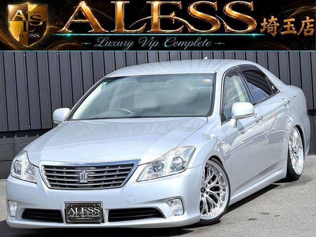 Toyota CROWN 2012 — фото автомобиля 1