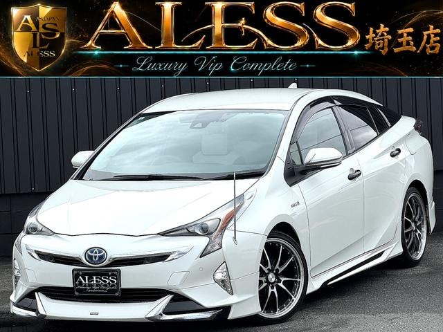 Toyota PRIUS 2016 — фото автомобиля 1