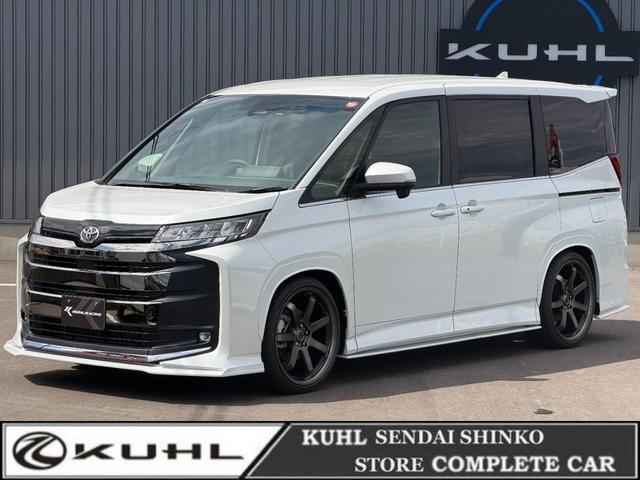 Toyota NOAH 2026 — фото автомобиля 1
