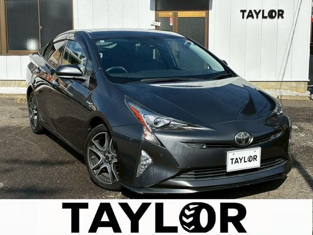 Toyota PRIUS 2016 — фото автомобиля 1