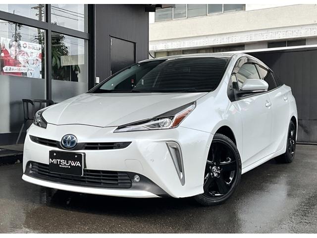 Toyota PRIUS 2020 — фото автомобиля
