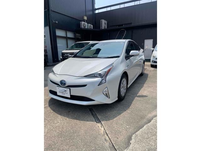 Toyota PRIUS 2016 — фото автомобиля 1