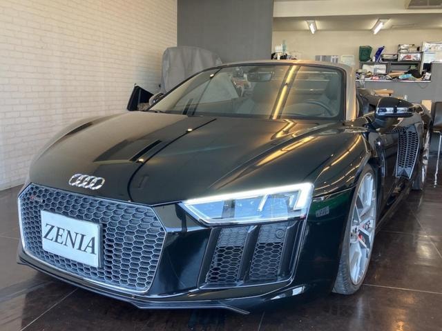 Audi R8 SPYDER 2018 — фото автомобиля