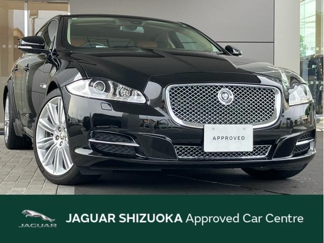 Jaguar XJ 2013 — фото автомобиля 1