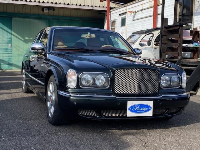 Bentley ARNAGE 2002 — фото автомобиля