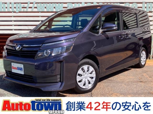 Toyota VOXY 2016 — фото автомобиля 1