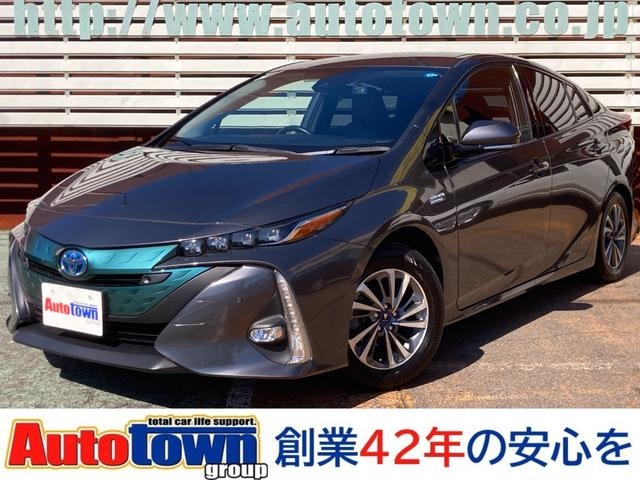 Toyota PRIUS PHV 2019 — фото автомобиля 1
