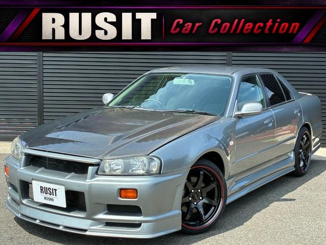 Nissan SKYLINE 2000 — фото автомобиля 1