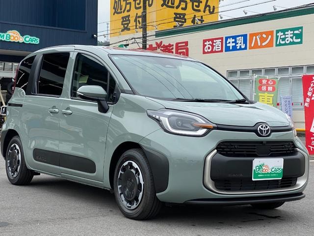 Toyota SIENTA 2026 — фото автомобиля