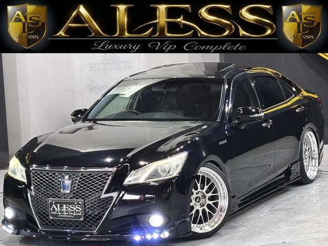 Toyota CROWN HYBRID 2013 — фото автомобиля 1