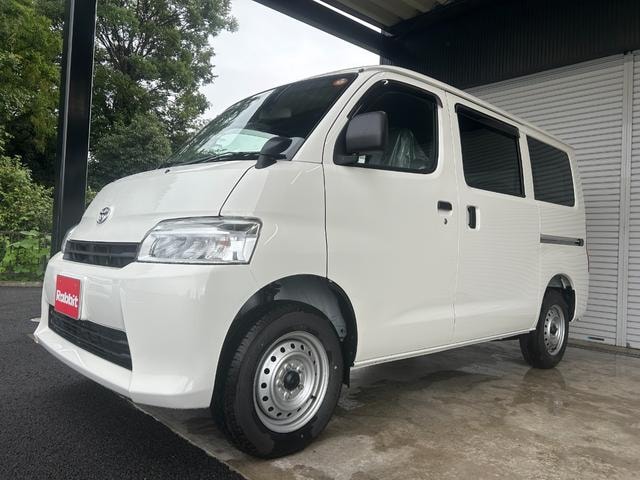 Toyota TOWNACE VAN 2026 — фото автомобиля