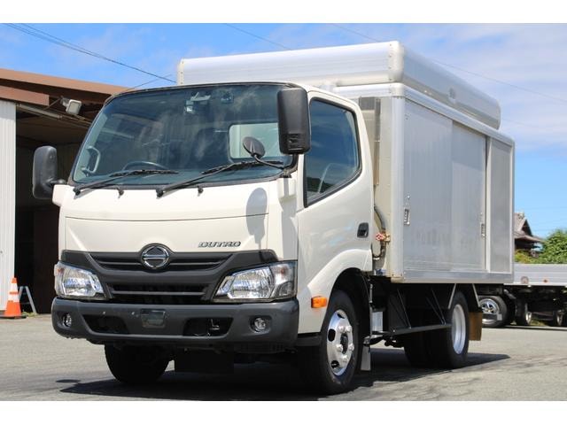 Hino DUTRO 2016 — фото автомобиля 1