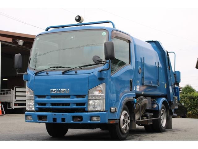 Isuzu ELF TRUCK 2015 — фото автомобиля 1