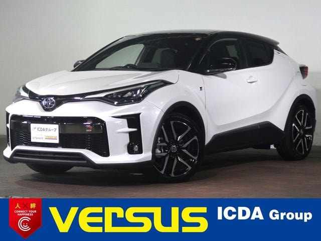 Toyota C-HR 2022 — фото автомобиля 1