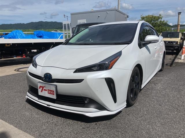 Toyota PRIUS 2021 — фото автомобиля 1