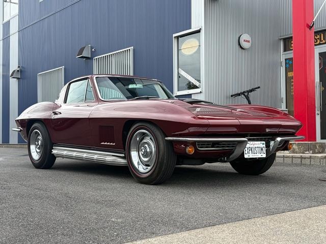 Chevrolet CORVETTE 2015 — фото автомобиля