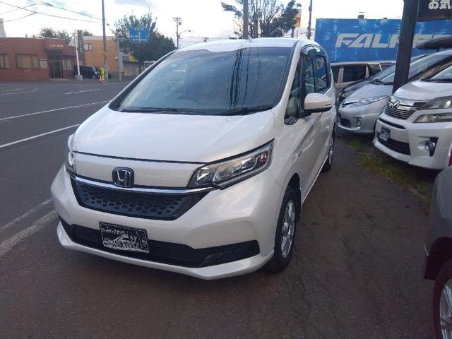 Honda FREED PLUS HYBRID 2022 — фото автомобиля 1