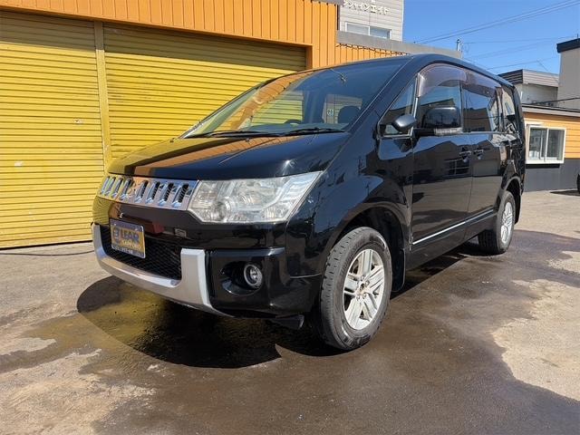 Mitsubishi DELICA D:5 2015 — фото автомобиля 1