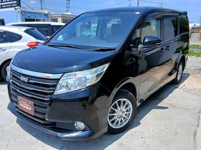 Toyota NOAH 2014 — фото автомобиля 1