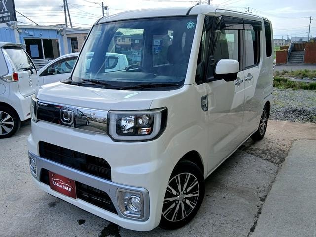 Daihatsu WAKE 2015 — фото автомобиля 1