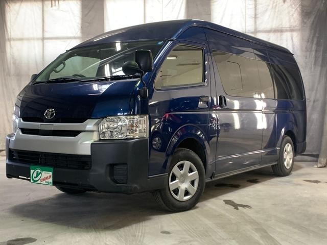 Toyota HIACE VAN 2018 — фото автомобиля 1