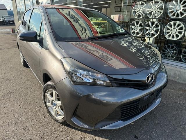 Toyota VITZ 2014 — фото автомобиля 1