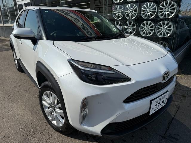 Toyota YARIS CROSS 2024 — фото автомобиля
