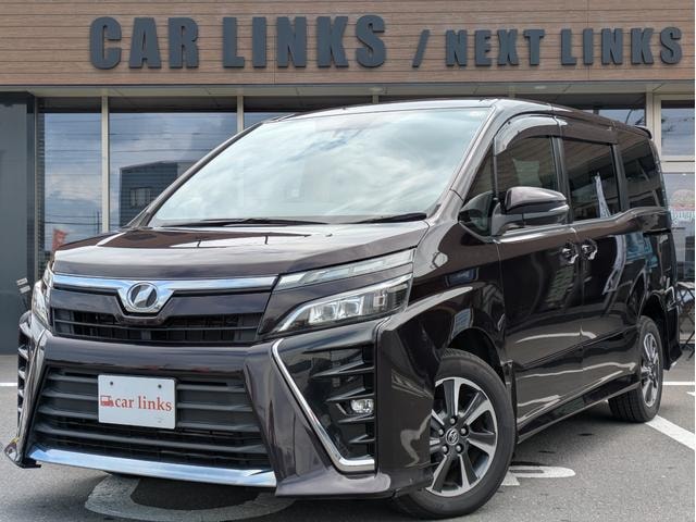Toyota VOXY 2017 — фото автомобиля 1