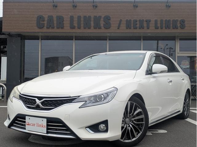 Toyota MARK X 2012 — фото автомобиля 1