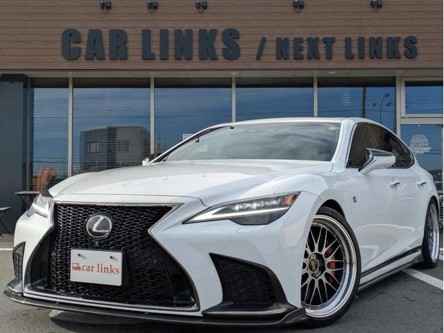 Lexus LS 2020 — фото автомобиля 1