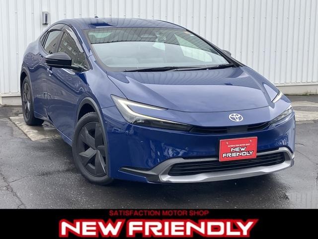 Toyota PRIUS 2023 — фото автомобиля 1