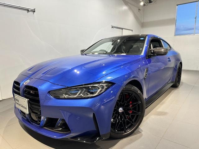 Bmw M4 2022 — фото автомобиля 1
