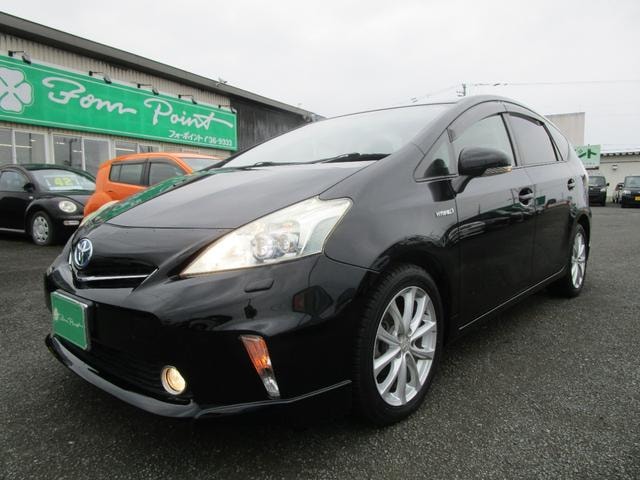 Toyota PRIUS ALPHA 2011 — фото автомобиля 1