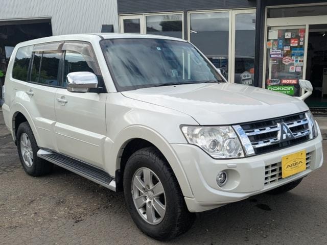 Mitsubishi PAJERO 2012 — фото автомобиля 1