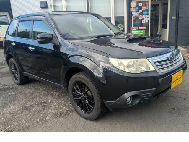 Subaru FORESTER 2012 — фото автомобиля 1