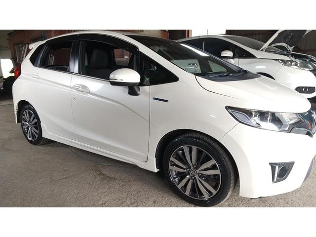 Honda FIT HYBRID 2013 — фото автомобиля