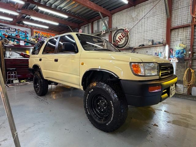 Toyota HILUX SURF 1998 — фото автомобиля