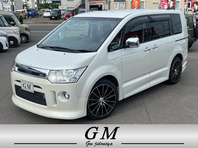 Mitsubishi DELICA D:5 2015 — фото автомобиля