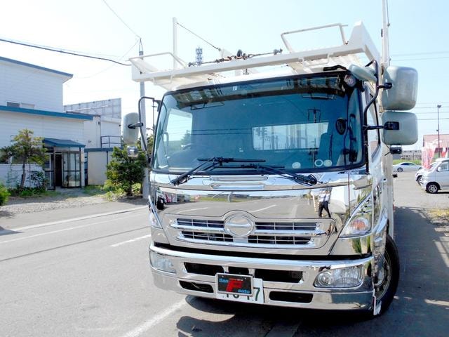 Hino RANGER PRO 2002 — фото автомобиля 1