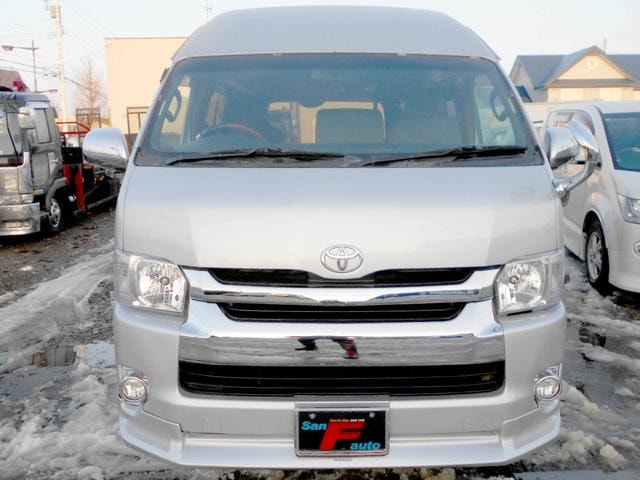 Toyota HIACE VAN 2006 — фото автомобиля 1