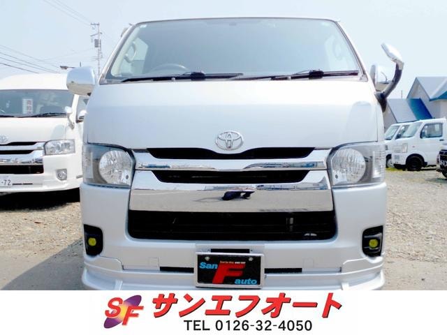 Toyota HIACE VAN 2016 — фото автомобиля
