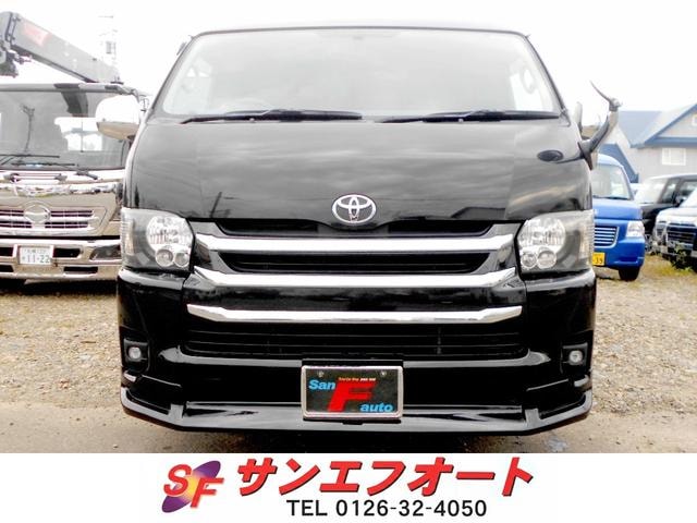 Toyota HIACE WAGON 2010 — фото автомобиля