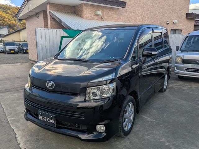 Toyota VOXY 2008 — фото автомобиля 1