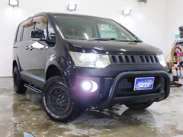 Mitsubishi DELICA D:5 2010 — фото автомобиля