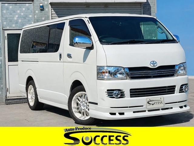 Toyota HIACE VAN 2010 — фото автомобиля 1