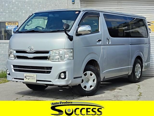Toyota HIACE VAN 2013 — фото автомобиля