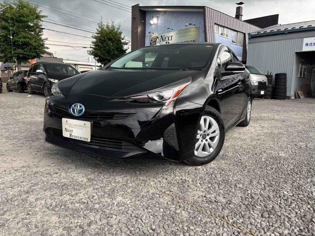 Toyota PRIUS 2017 — фото автомобиля 1