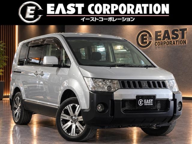 Mitsubishi DELICA D:5 2017 — фото автомобиля 1