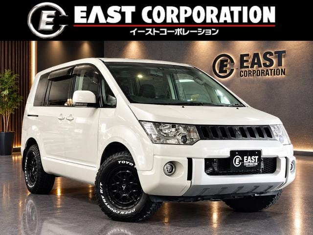 Mitsubishi DELICA D:5 2018 — фото автомобиля 1