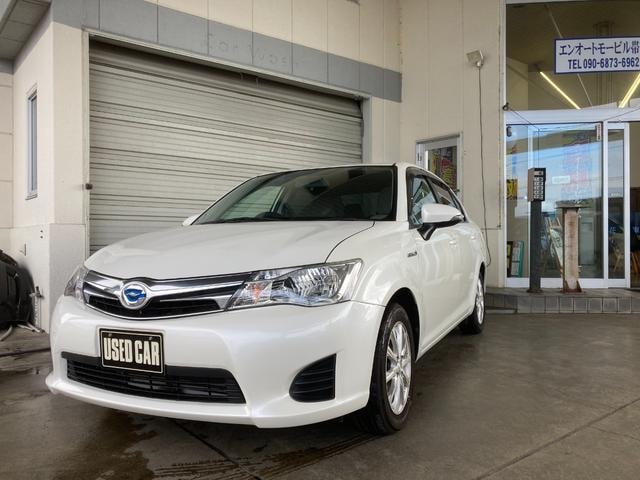 Toyota COROLLA AXIO 2013 — фото автомобиля 1